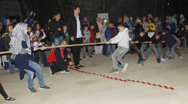 Yerin 150 Metre Altında Oyun Oynadı