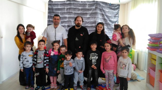 Yeşil Elma Kreşi’nde Minikler Eğlenerek Öğrendi