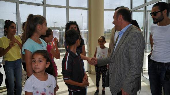 Yüksekova'da yaz spor okulları açıldı